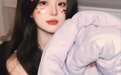 被同桌扒开腿用震蛋器折磨